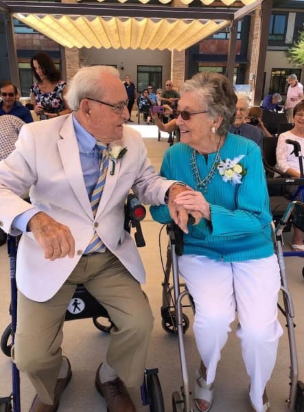 Wedding day for couple at Merrill Gardens Anthem AZ