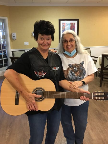 Barkley Place (FL) celebrated their 33rd anniversary with live music and Elvis!