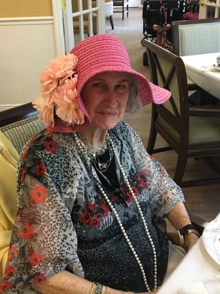 Barkley Place (FL) residents enjoyed an elegant tea time!