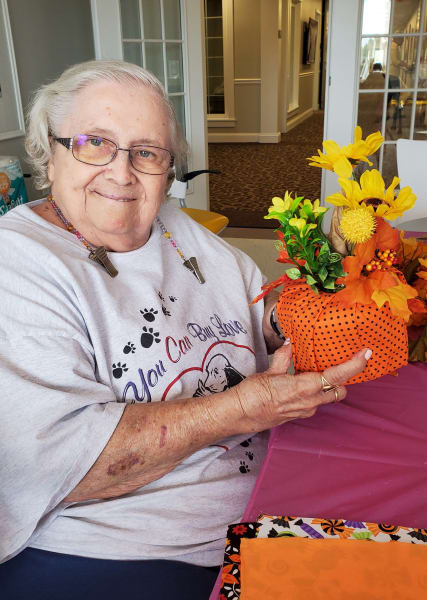 Glen Mills residents created pumpkin-themed decorations for their homes!